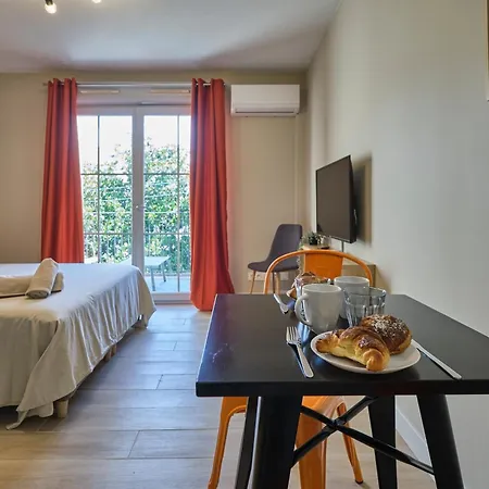 Au Celadon Parking Gratuit, Wifi, Terrasse, Piscine カルカソンヌ