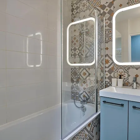 Au Celadon Parking Gratuit, Wifi, Terrasse, Piscine * 卡尔卡松